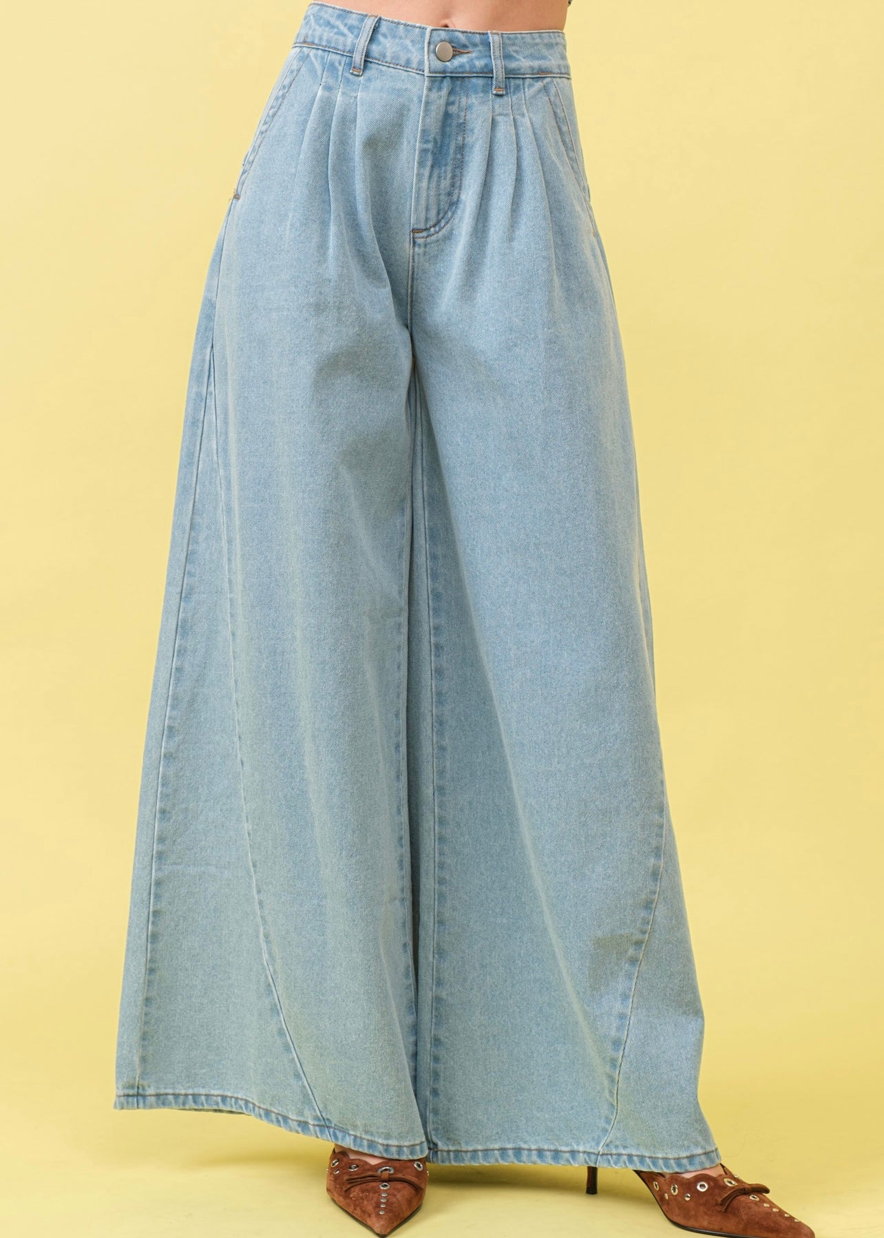 Pleated Mid Rise Denim